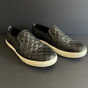 Steve Madden Women's Ecentrcq Slip-On Sneaker- Black